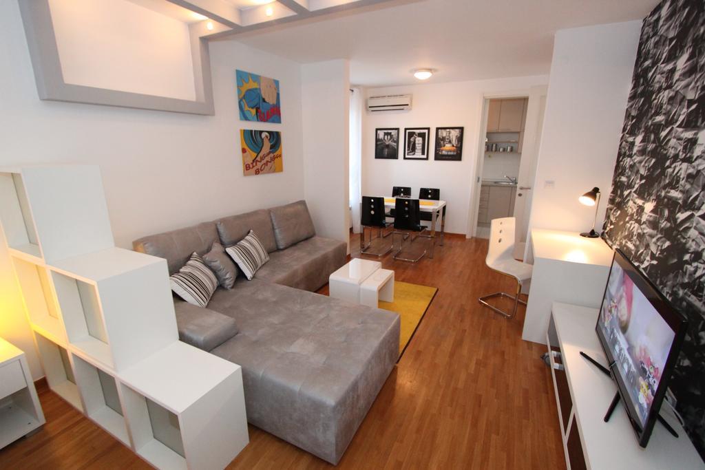 New Belgrade Apartment Neven, Parking 5 Evra Dan المظهر الخارجي الصورة