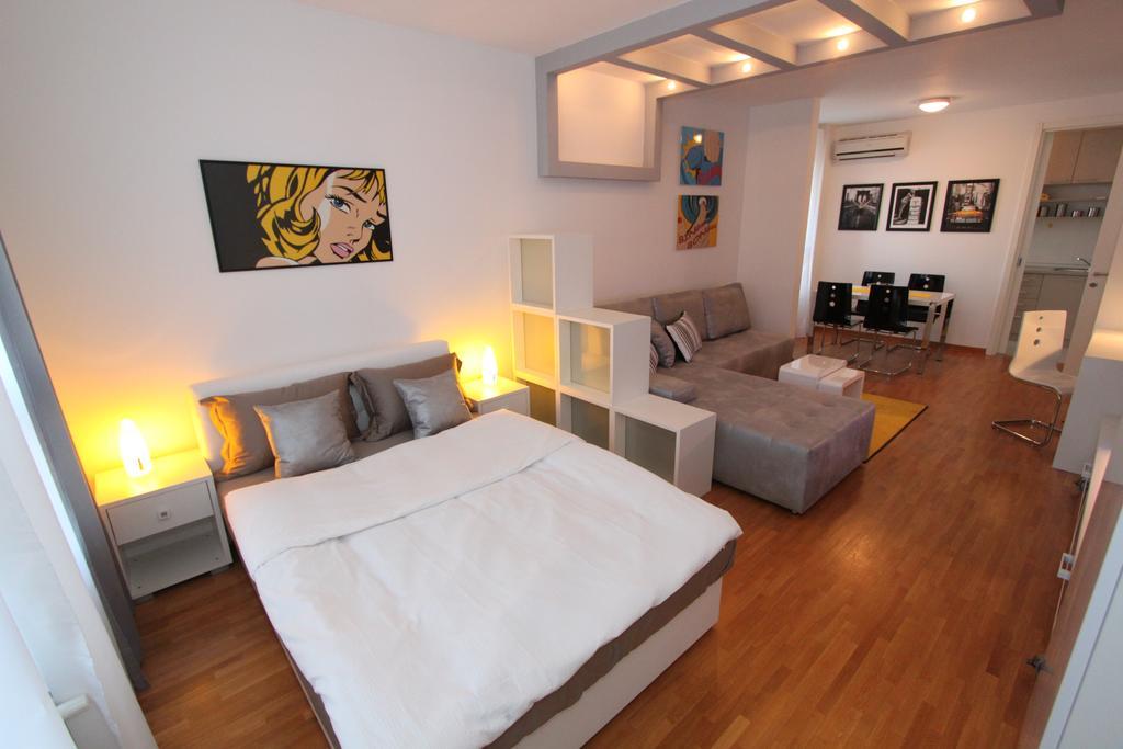 New Belgrade Apartment Neven, Parking 5 Evra Dan المظهر الخارجي الصورة